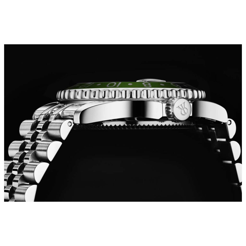 Revue Thommen Diver Men's Automatic Watch 17572.2238