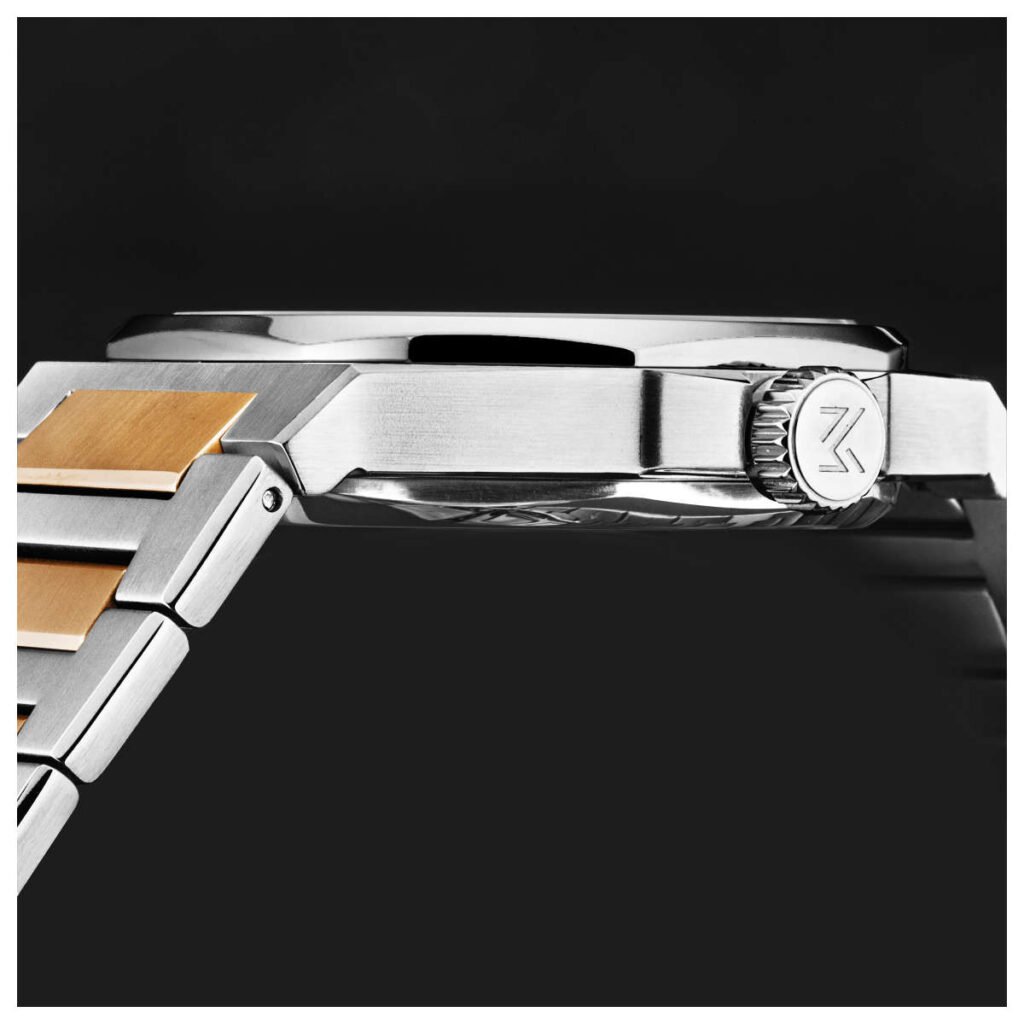Manager Revolution Men's Automatic Watch MAN-RM-06-BM